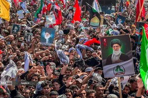 تشییع پیکر مطهر امام شهید در نجف اشرف