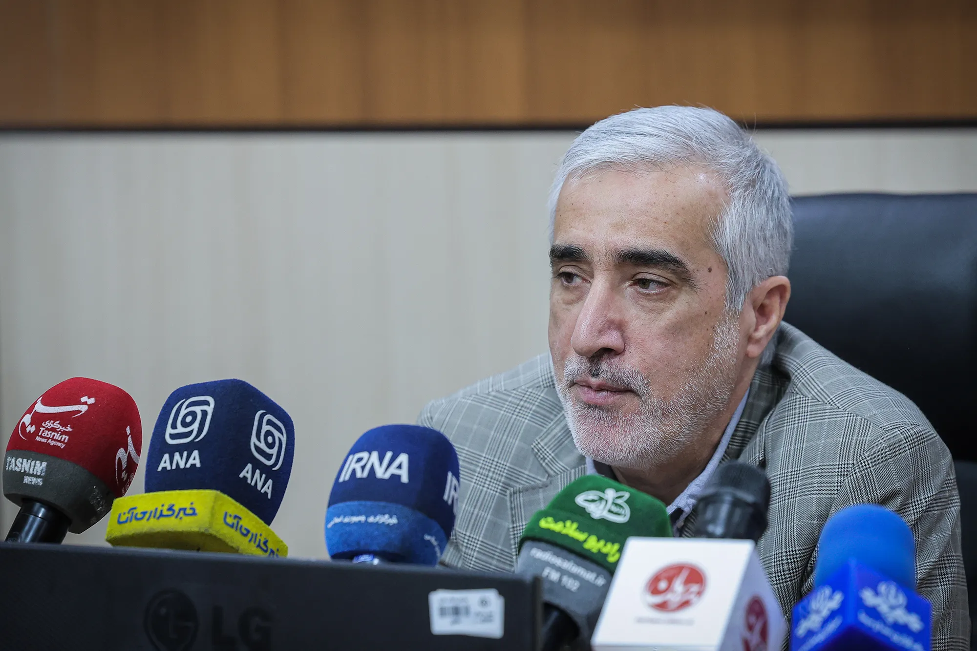 نشست خبری مهدی پیرصالحی رئیس سازمان غذا و دارو