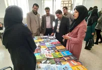 گشایش بازارچه زمستانه با هدف کارآفرینی در دانشگاه آزاد اشکذر