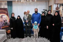 حضور رئیس مجلس در منزل شهید فرج‌الله شوشتری