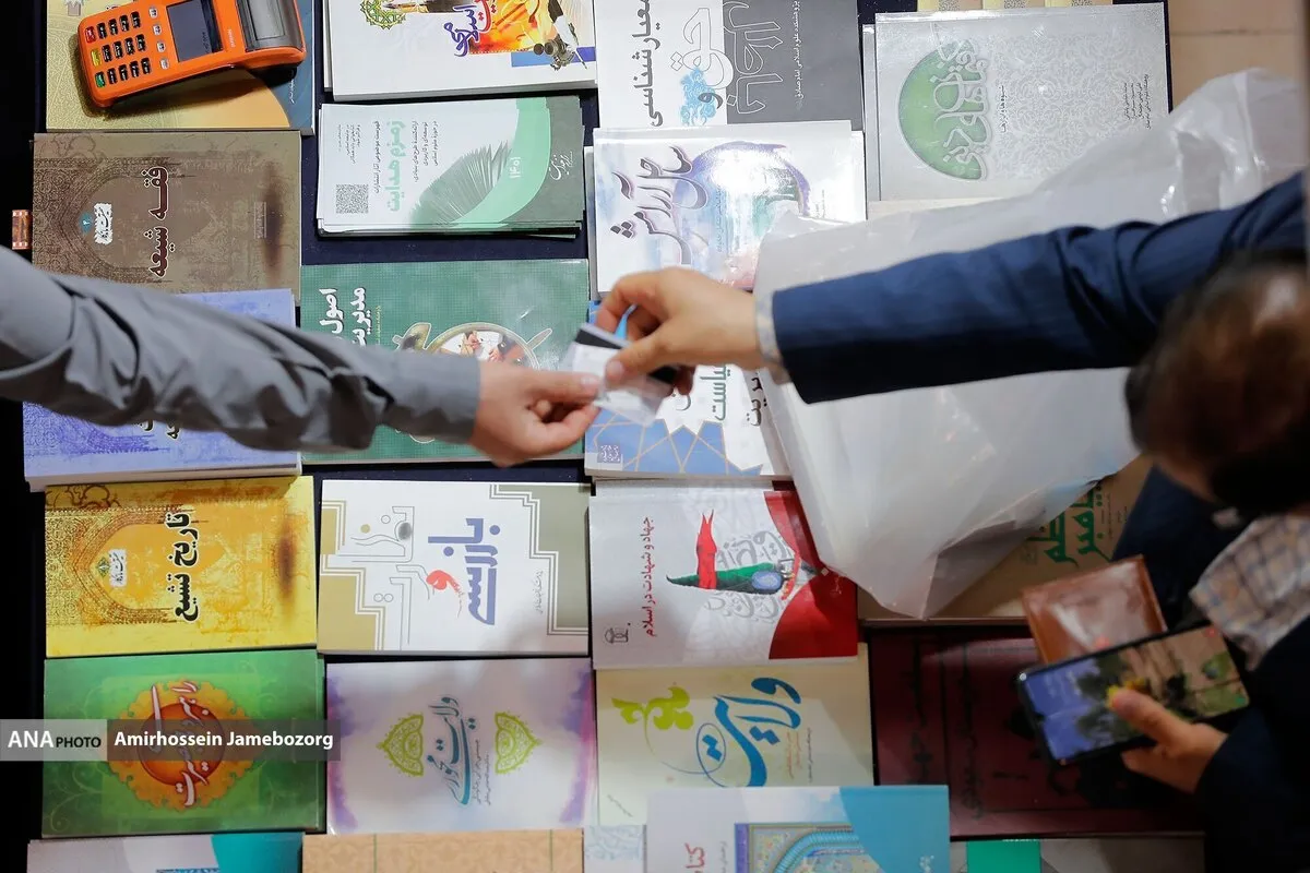 نیم‌قرن تجربه می‌گوید باید با خواست مخاطب همراه شد