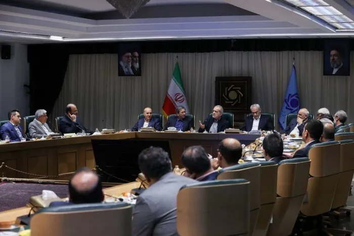 مسعود پزشکیان
رئیس جمهور
بانک مرکزی
اقتصاد