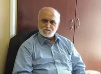 اولیایی: از چهره های ورزشی می خواهم وسط بازی نکنند/ زمان دفاع از موجودیت ایران است