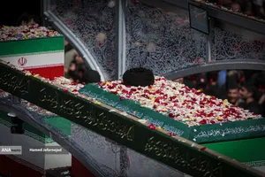 تشییع پیکر مطهر آقای شهید ایران و خانواده ایشان
