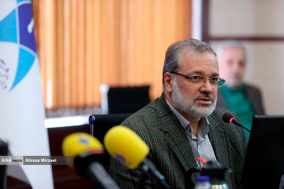 سروری‌مجد: دانش‌آموزان باید حکمت بیاموزند