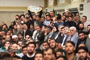 دیدار هزاران نفر از مداحان و ستایشگران اهل بیت(ع) با رهبر معظم انقلاب