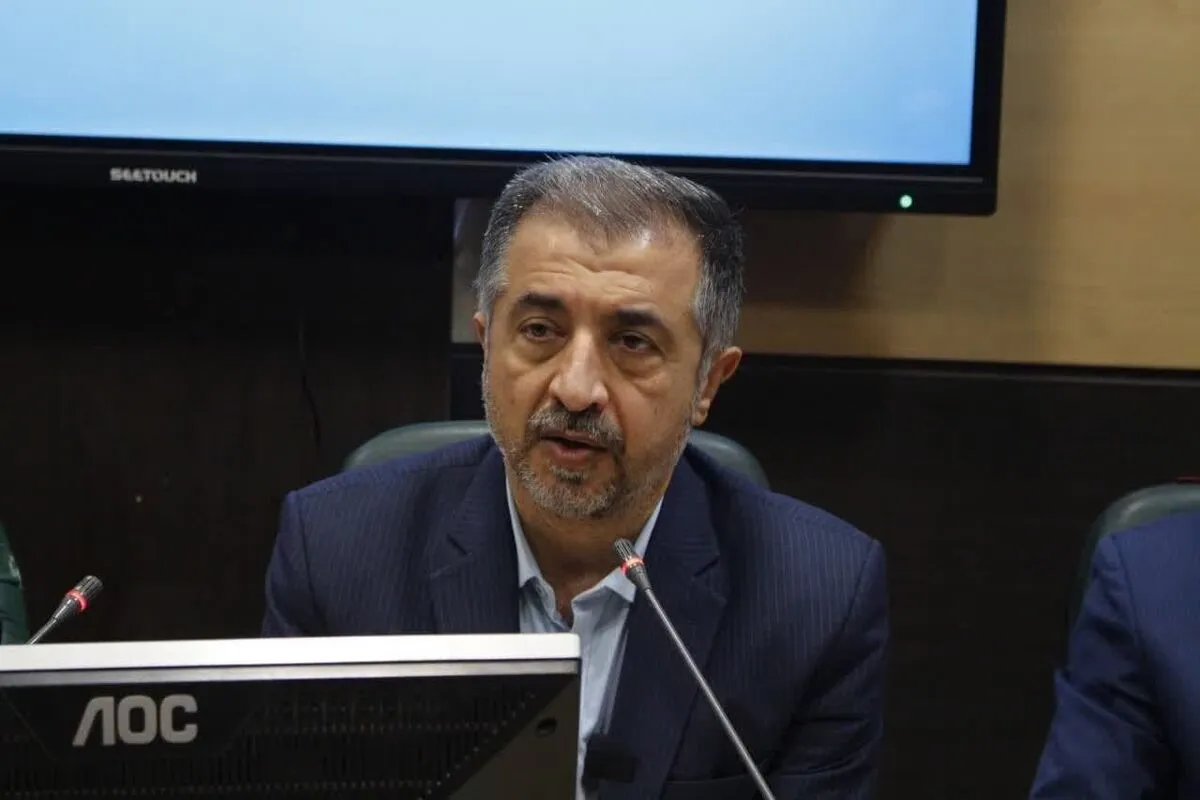 فداکاری معلمان در حمایت از نهضت بزرگ مدرسه‌سازی ارزشمند است