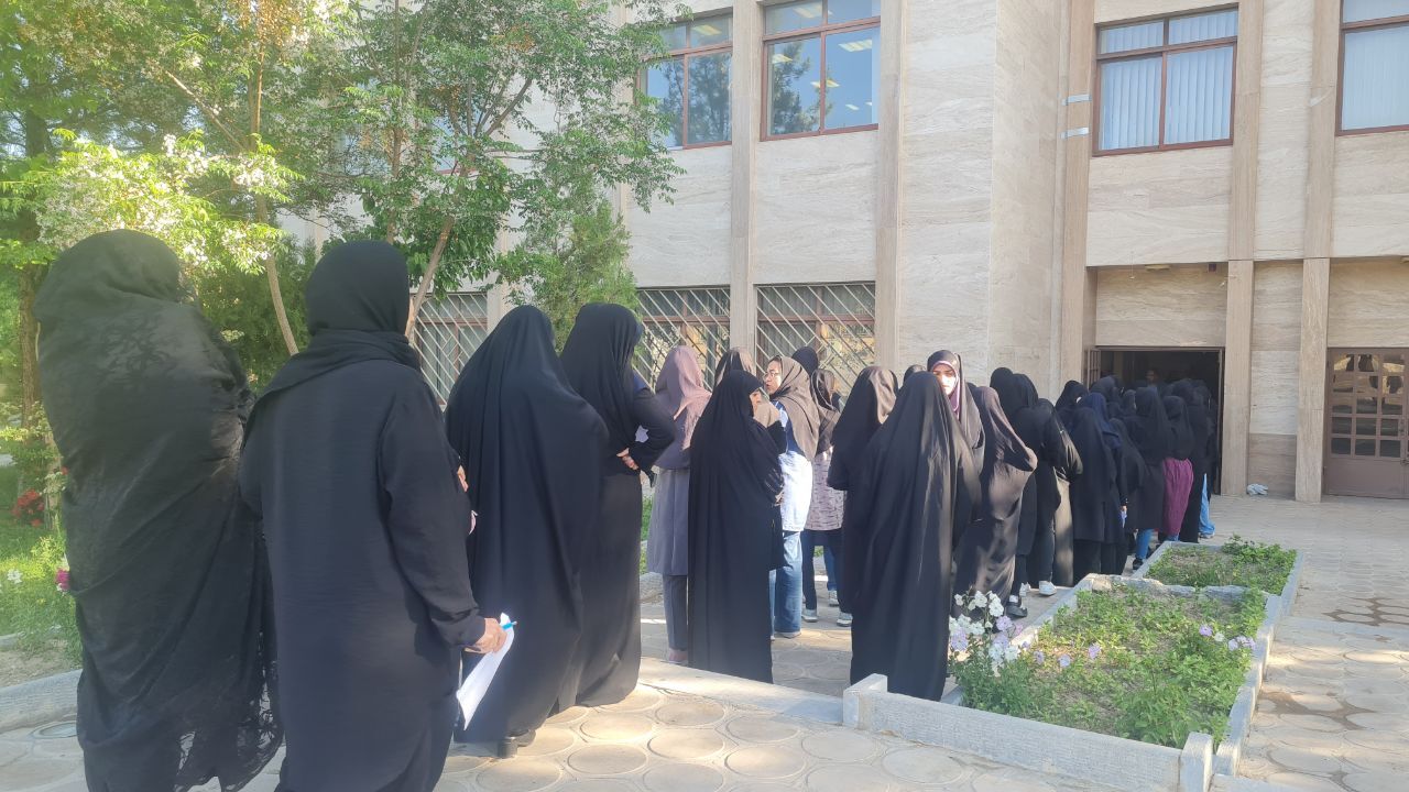 آزمون استخدامی در واحد لنجان