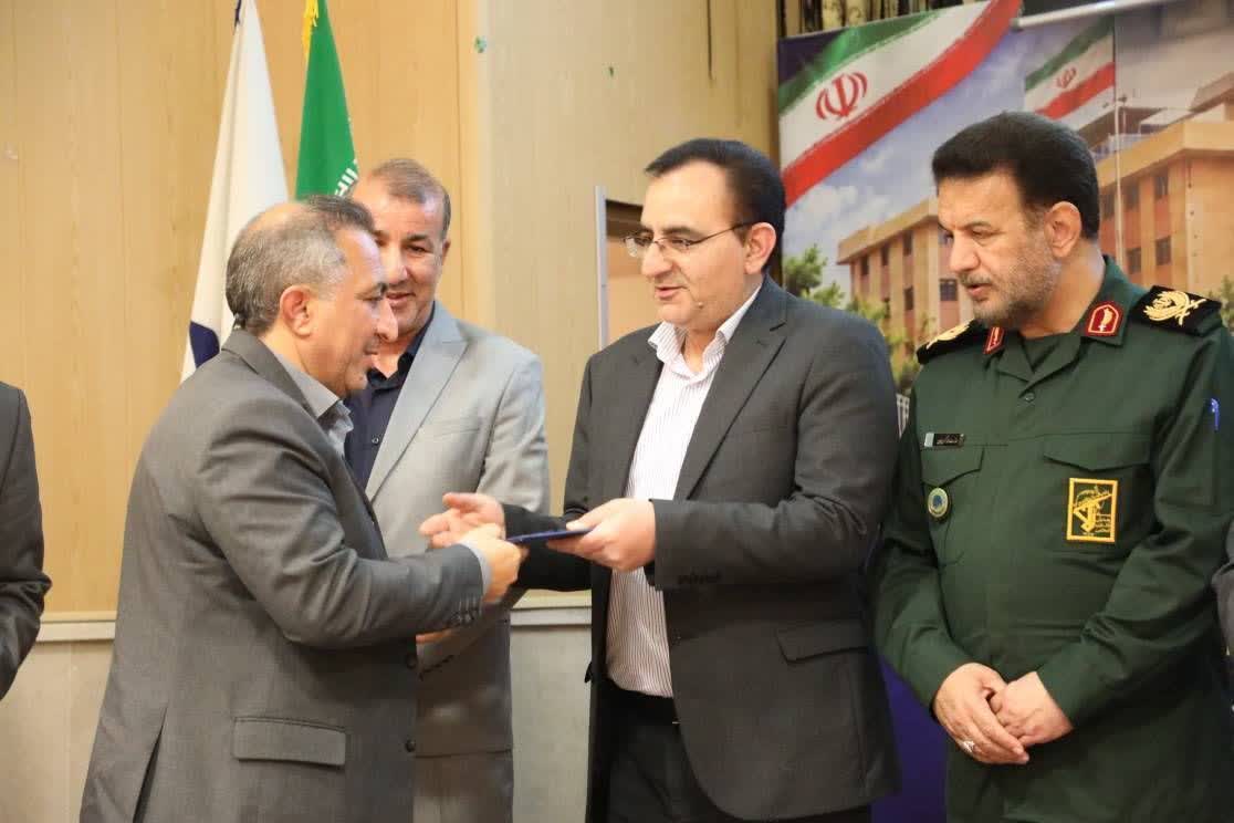 دانشگاه آزاد اسلامی باید «حل‌المسائل جامعه» باشد/ دانشگاهی که گره‌ای از جامعه باز نکند، رسالت خود را انجام نداده است