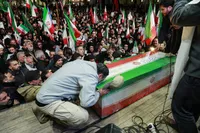 اجتماع مردمی در خونخواهی امام شهید امت - خیابان پیروزی