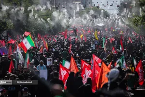 تشییع پیکر مطهر آقای شهید ایران و خانواده ایشان-4