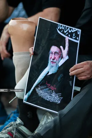 مراسم وداع با رهبر شهید انقلاب حضرت آیت الله سیدعلی خامنه&zwnj;ای (ره) و خانواده ایشان