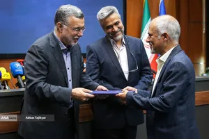 نشست خبری محمدرضا ظفرقندی، وزیر بهداشت، درمان و آموزش پزشکی