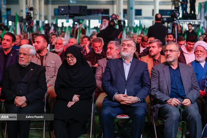 بزرگداشت چهلمین روز شهادت شهدای دی‌ماه