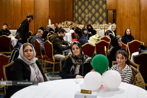 آیین بدرقه خانواده&zwnj;های آسیب&zwnj;دیده در جنگ به زیارت امام رضا(ع)
