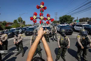 درگیری پلیس ضد شورش و معترضان در لس&zwnj;آنجلس آمریکا