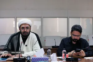 حجت الاسلام مهدی عامری شهرابی استاد حوزه علمیه تهران در نشست علمی بازخوانی الهیاتِ انتقام و خون&zwnj;خواهی در تاریخ اسلام و انقلاب اسلامی