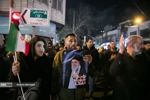 عزاداری شهادت رهبر انقلاب در چهارراه کوکاکولا خیابان پیروزی تهران