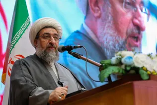 هیچ شعری توان ترسیم حقیقت امیرالمؤمنین(ع) را ندارد