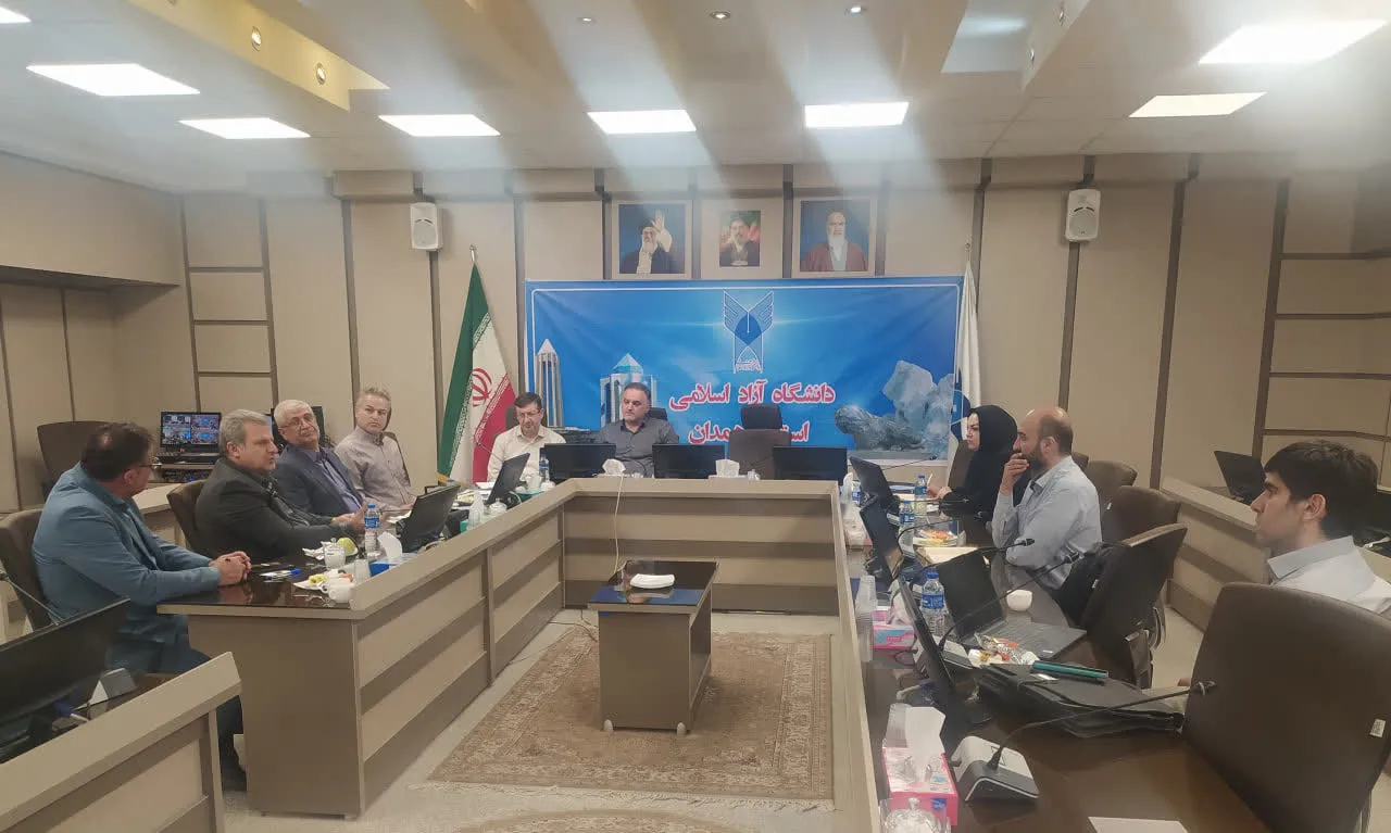 دانشگاه آزاد همدان