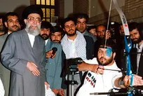 اجرای ورزش باستانی جانبازان در حضور امام شهید در سال ۷۱+فیلم