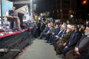 اجتماع خانواده دانشگاه آزاد اسلامی در تجدید بیعت با رهبر انقلاب