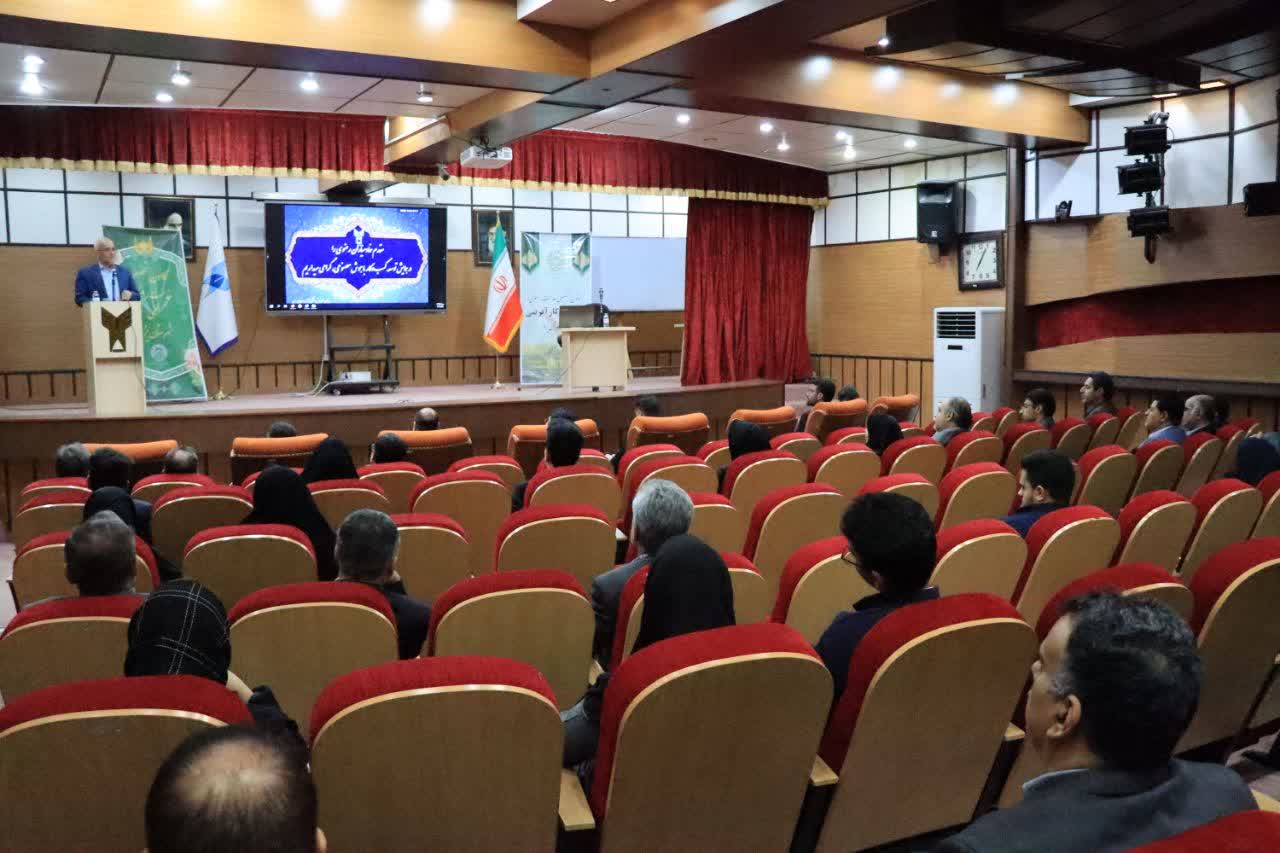 نترسیدن از تهدیدها، رمز عبور از بحران‌هاست