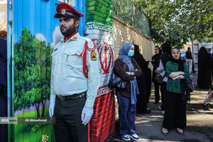 آغاز سال تحصیلی جدید با حضور فرمانده انتظامی تهران بزرگ