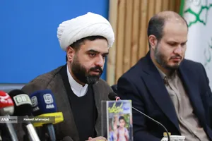 سخنرانی حجت&zwnj;الاسلام علی احدی مدیرکل امور فرهنگ و اجتماعی ایرانیان خارج از کشور در مراسم رونمایی از پوستر مسابقه بین&zwnj;المللی نقاشی &laquo;سورنا&raquo; با موضوع &laquo;ایران از نگاه کودکان ایرانی داخل و خارج از کشور&raquo;