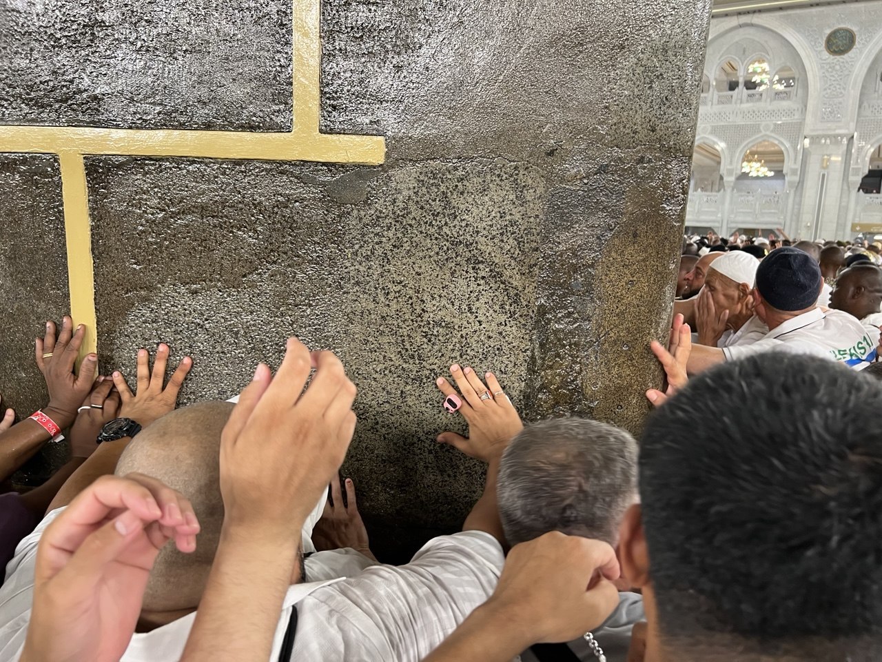 ‌«آغوش گشوده کعبه؛ در تمنای ولایت»+عکس و فیلم