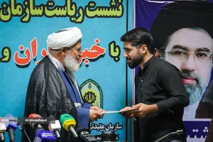 نشست خبری حجت&zwnj;الاسلام علی شیرازی رئیس سازمان عقیدتی سیاسی فراجا 