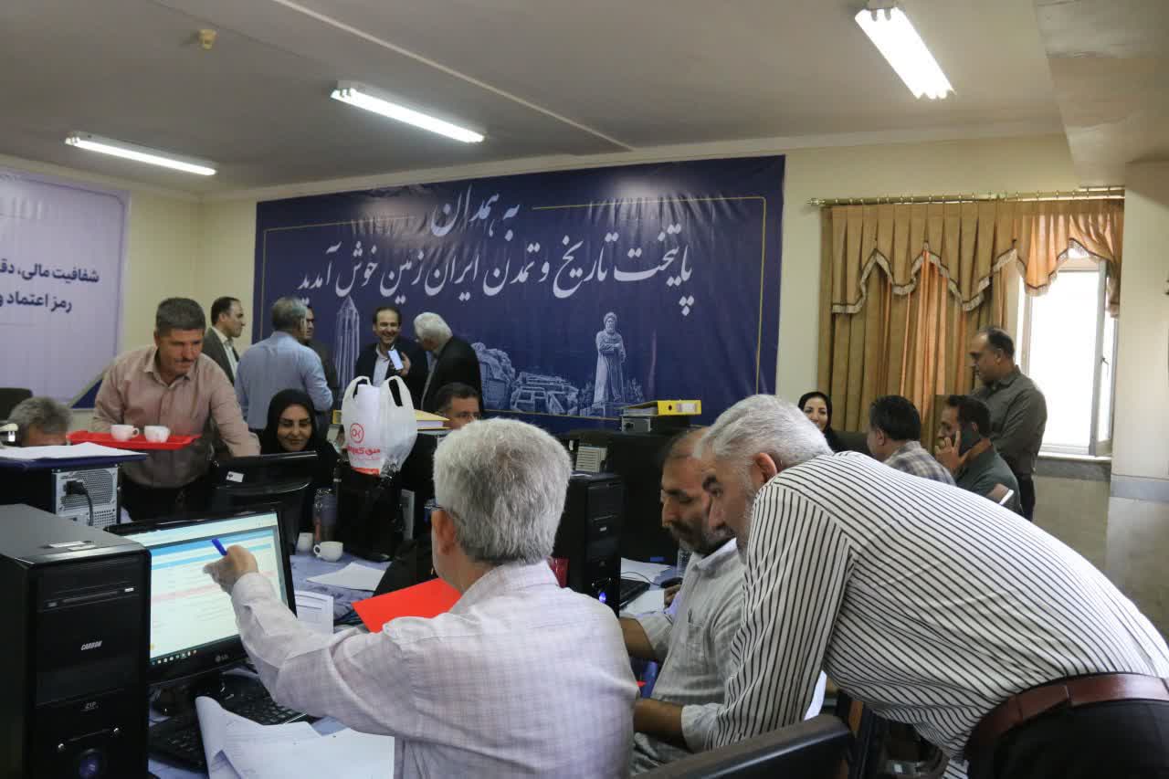 همدان برای دومین سال متوالی میزبان فرآیند بستن حساب‌های مالی دانشگاه آزاد اسلامی شد