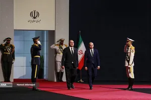 ادای احترام ادیان مختلف بر پیکر رهبر مجاهد شهید انقلاب

