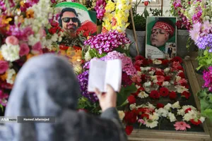 اولین جمعه سال جدید گلزار شهدای حملات تروریستی آمریکایی - صهیونی در جنگ رمضان - قطعه 42 بهشت زهرا(س)