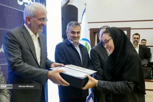 تقدیر از مدال آوران هفدهمین دوره المپیاد پزشکی دانشگاه آزاد اسلامی