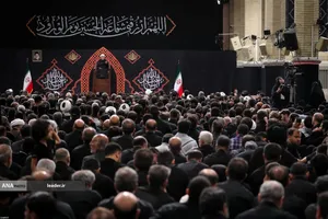 مراسم عزاداری شام غریبان حسینی (ع) در حسینیه امام خمینی