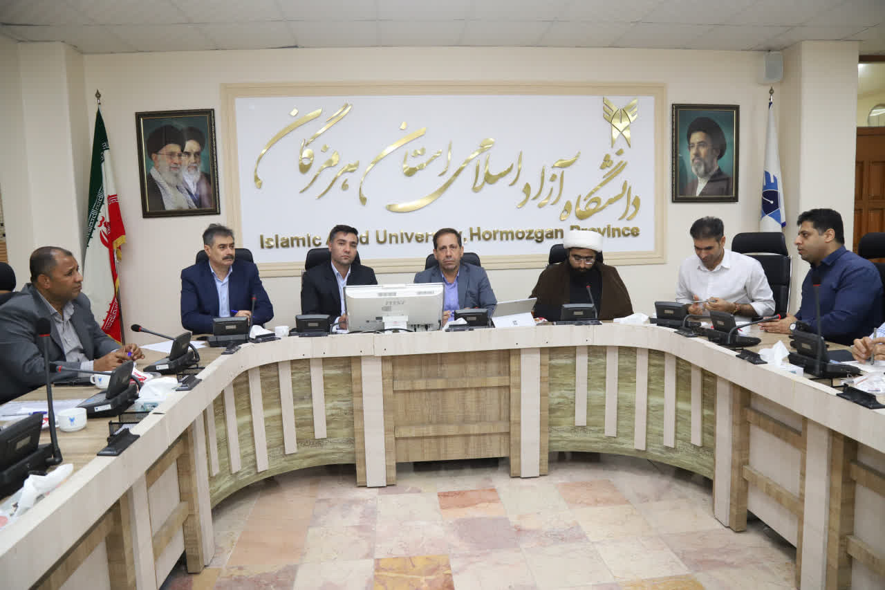 صیانت از هویت علمی دانشگاه آزاد مسئولیت مشترک همه مدیران و کارکنان است
