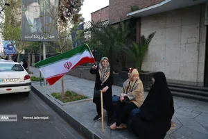 تشییع پیکر مطهر دریابان شهید &laquo;علیرضا تنگسیری&raquo; فرمانده دلاور خلیج فارس و جمعی از شهدای والامقام