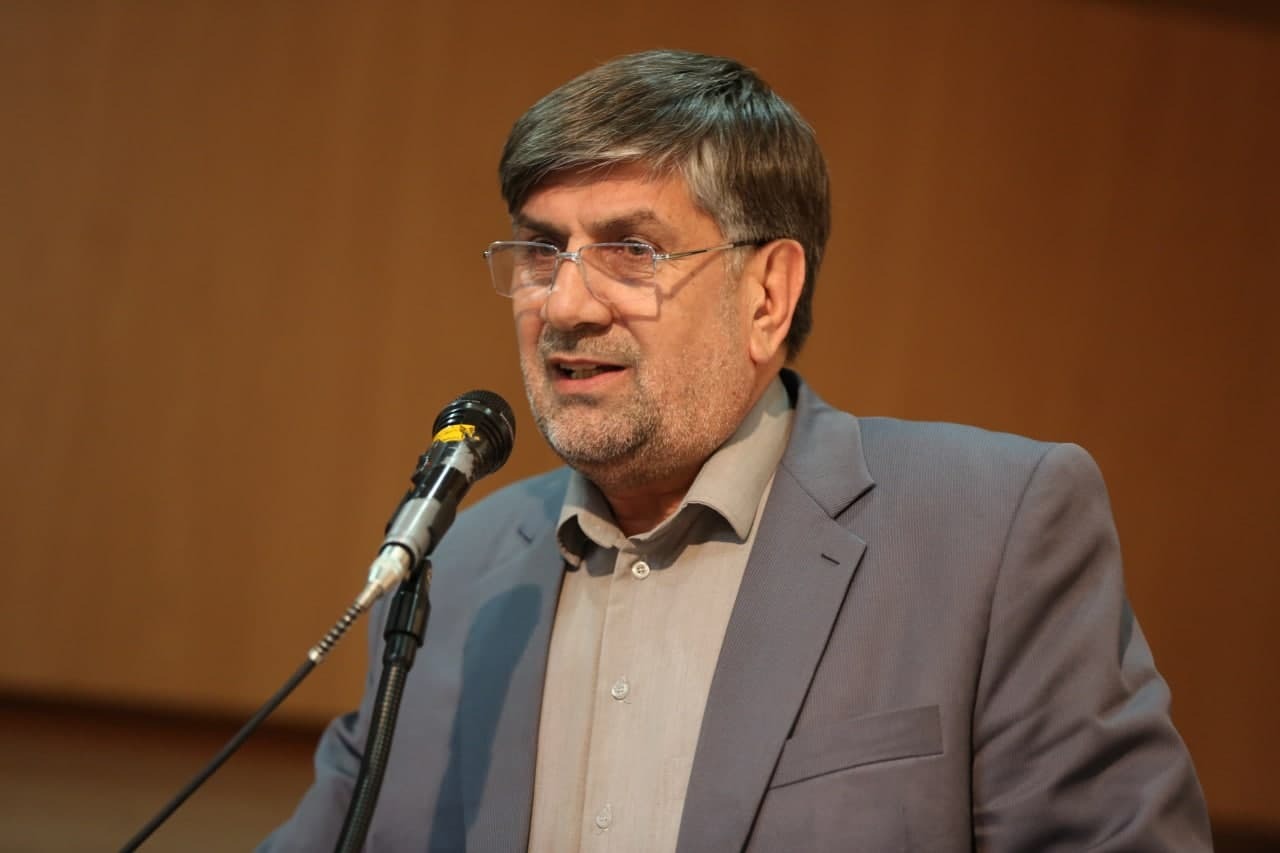 تجلیل 5 خانواده شهید دانشجو دانشگاه آزاد اسلامی استان کرمانشاه