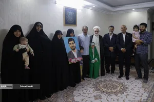 دیدار با خانواده شهید