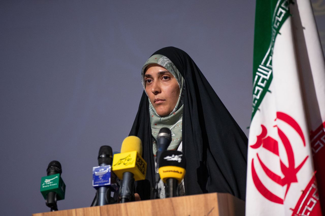 شب شعر و موسیقی مقاومت «ملت حسین (ع)» برگزار شد/ تجلیل از مفاخر موسیقی انقلاب اسلامی و دفاع مقدس