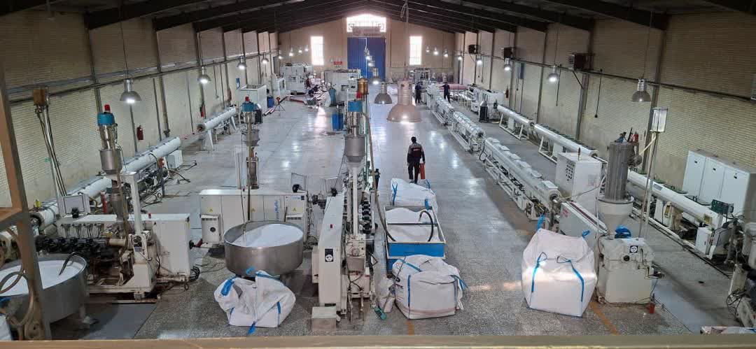 از کافه کارآفرینی تا خط تولید انبوه؛ وقتی دانشگاه آزاد «تئوری» را به «صنعت» گره میزند از کافه کارآفرینی تا خط تولید انبوه؛ وقتی دانشگاه آزاد «تئوری» را به «صنعت» گره میزند