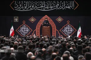 عزاداری شب تاسوعای حسینی(ع) در حسینیه امام خمینی(ره)