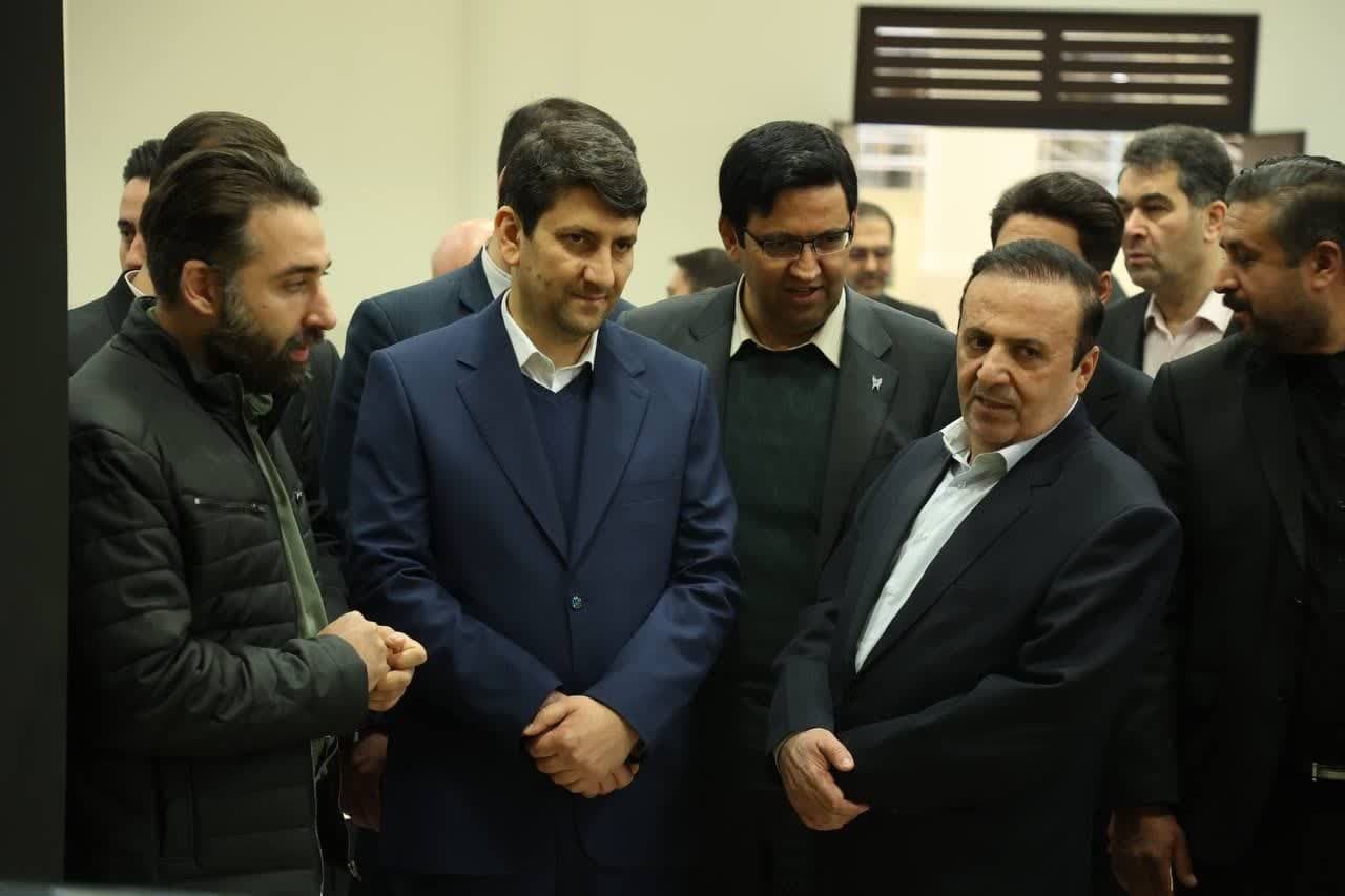 بازدید وزیر ارتباطات از پارک علم و فناوری دانشگاه آزاد قزوین