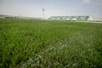 فرصت کافی برای انجام عملیات ترمیمی وجود نداشت/ اداره کل استان با انتقال چمن ورزشگاه آزادی به اراک مخالفت کرد