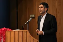 تفکر مستقل، بدون سواد هوش مصنوعی آسیب می‌بیند