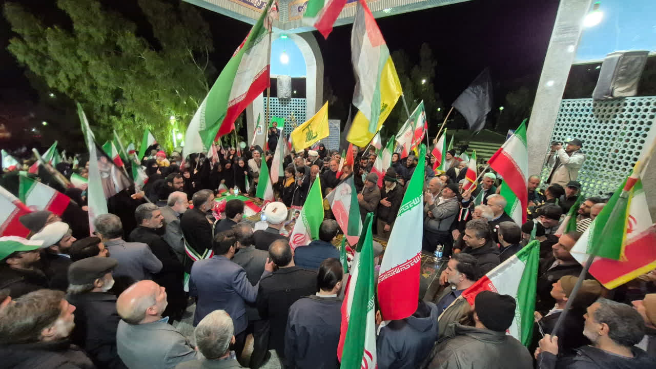 هنگامه پیوند مردم و دانشگاه در بزرگداشت پنج شهید گمنام