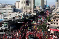 مشهد در دریای اشک و حماسه، پیکر رهبر شهید را بر دوش وفاداری بدرقه کرد