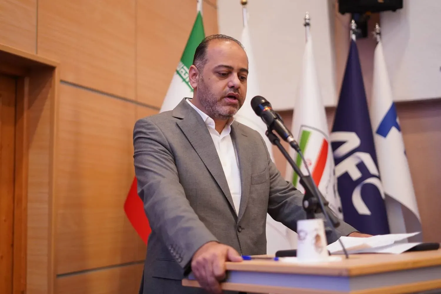 حامد مومنی