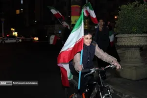 مراسم عزاداری در سوگ رهبر شهید انقلاب - میدان جمهوری اسلامی